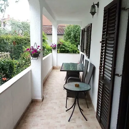 Filipo Apartment *